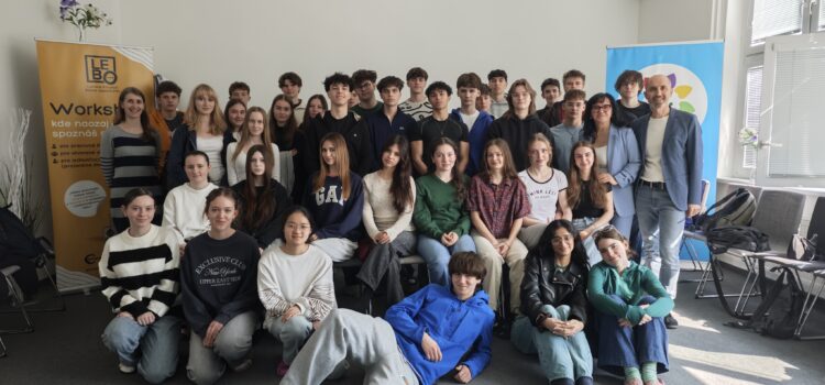 Mladí v našom centre